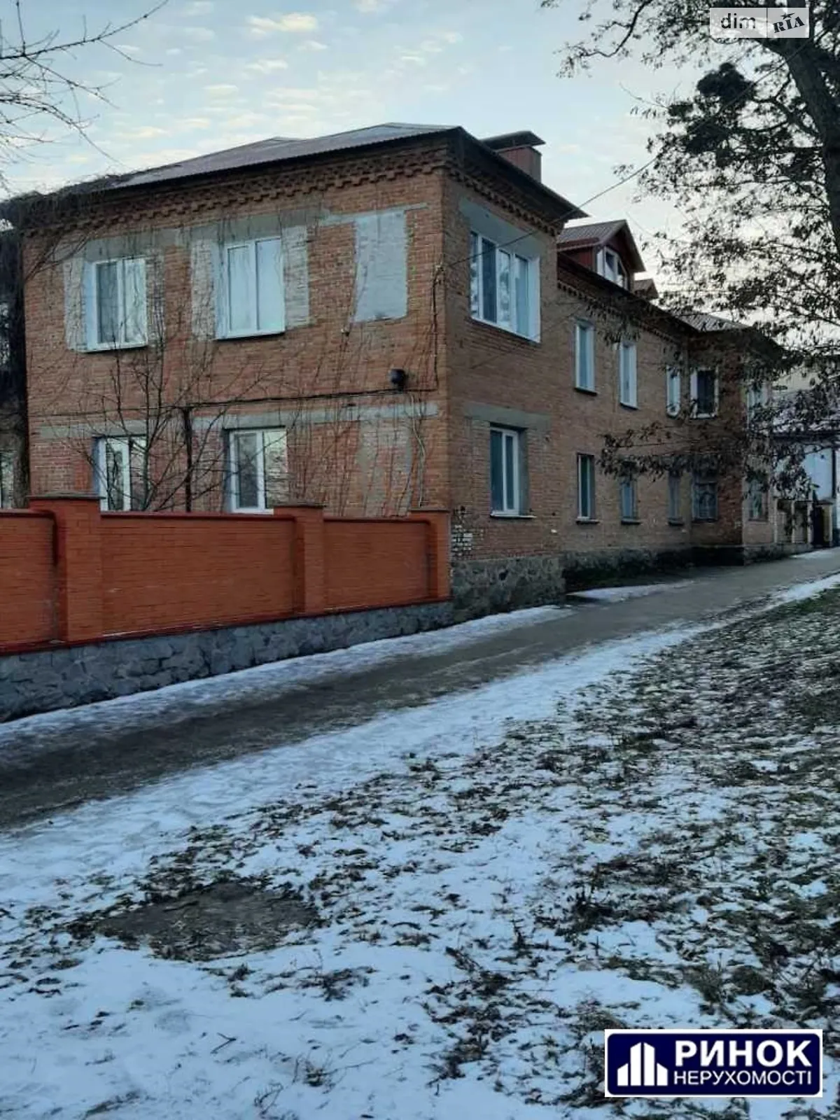 Продается 4-комнатная квартира 76 кв. м в Полтаве, цена: 62000 $