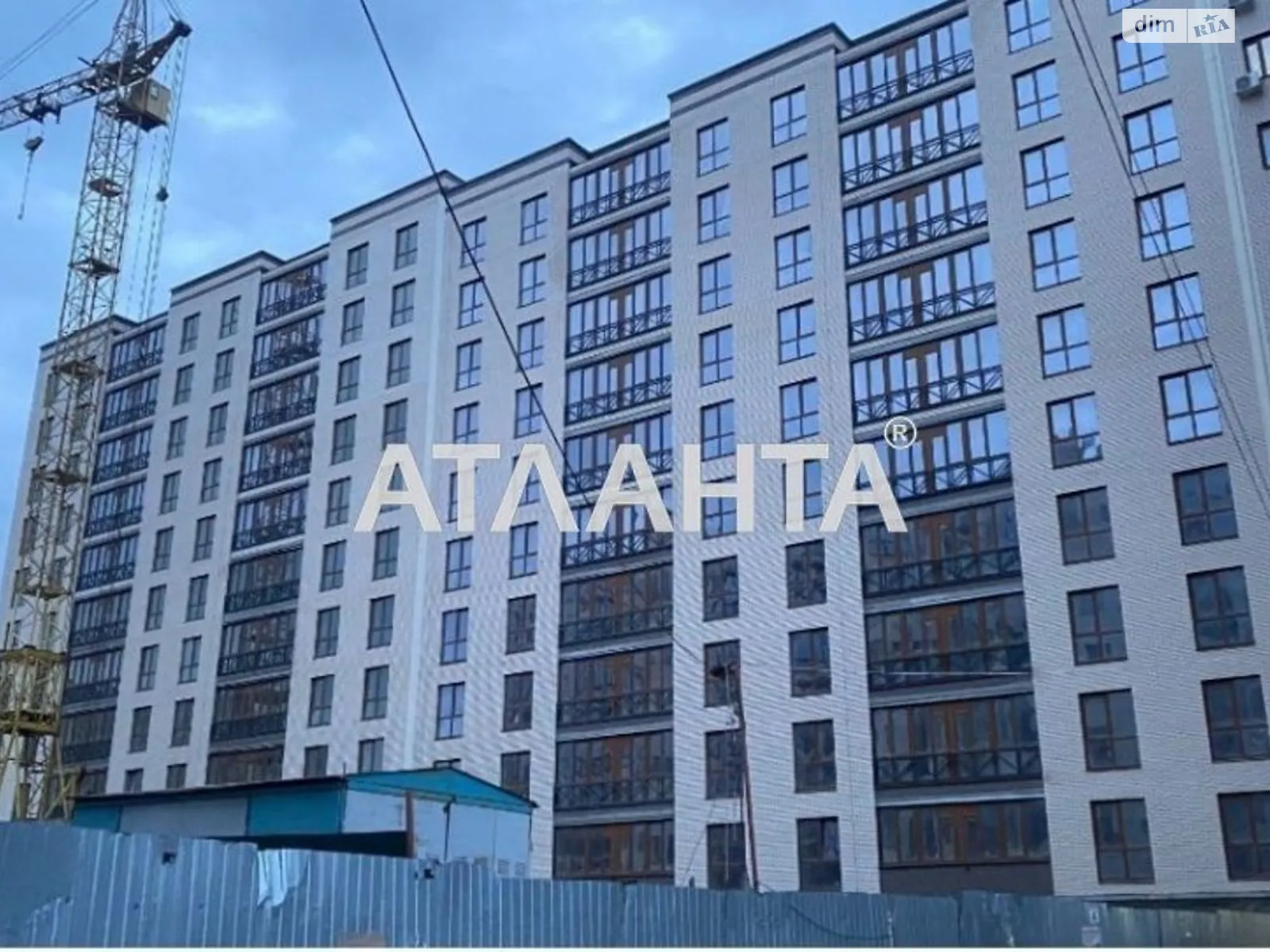 Продається 2-кімнатна квартира 64.7 кв. м у Чорноморську, вул. Паркова, 28 - фото 1