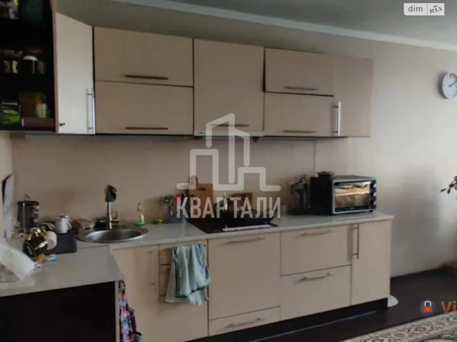 Продается 3-комнатная квартира 101 кв. м в Киеве, ул. Завальная, 10Б