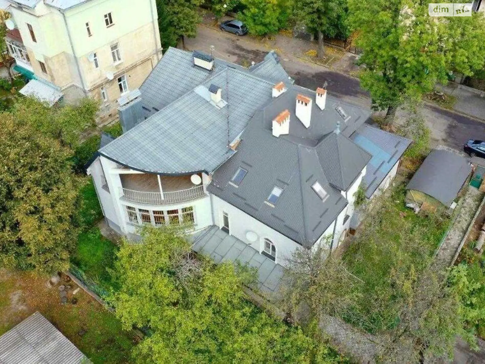 Продается 9-комнатная квартира 293 кв. м в Львове, цена: 470000 $