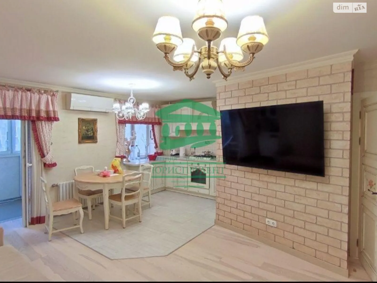 Продается 2-комнатная квартира 50 кв. м в Одессе, ул. Александра Невского - фото 1