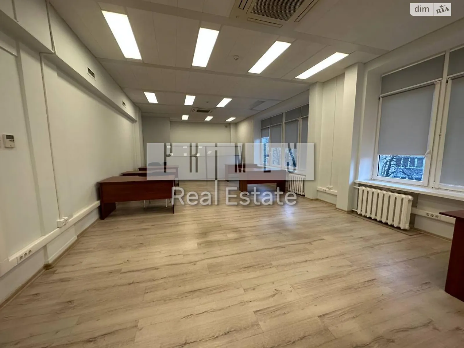 Сдается в аренду офис 1092 кв. м в бизнес-центре, цена: 8600 $ - фото 1