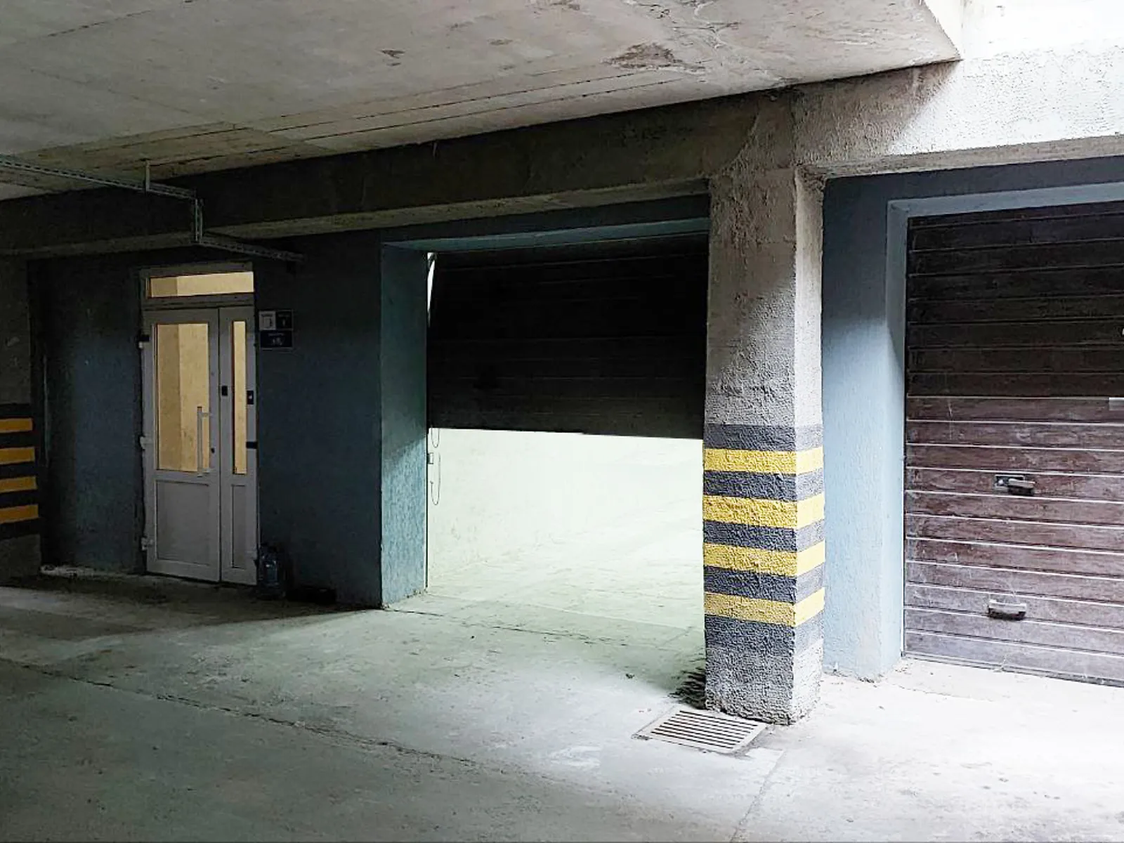 Продается подземный паркинг универсальный на 21 кв. м, цена: 24150 $ - фото 1