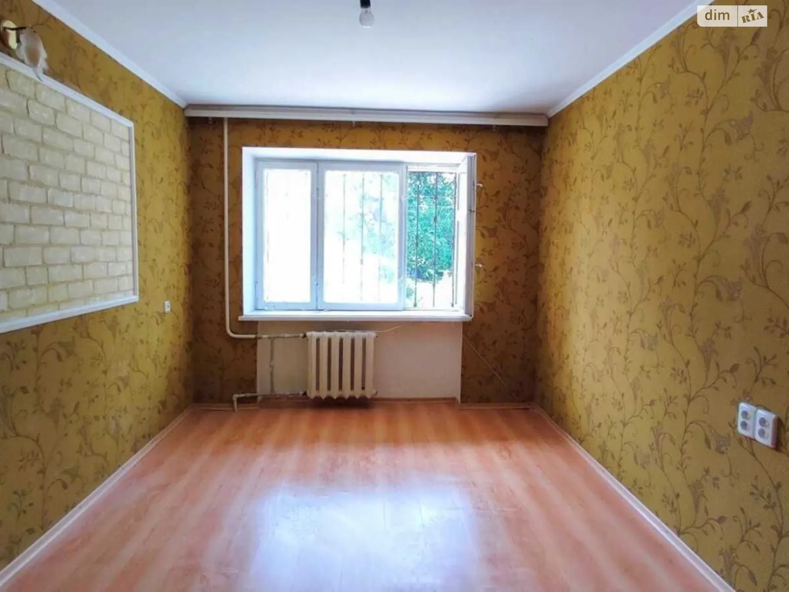 Продається 3-кімнатна квартира 57 кв. м у Кам'янському, цена: 27000 $