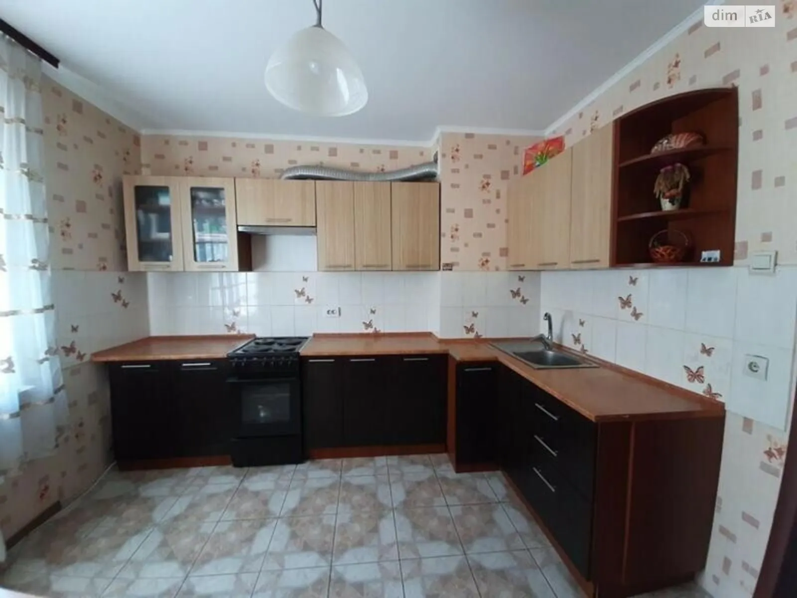 Продается 2-комнатная квартира 72 кв. м в Киеве, цена: 76990 $