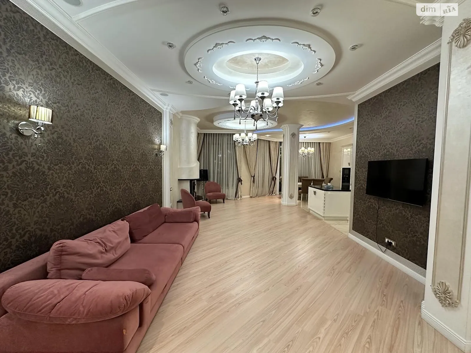 Здається в оренду 4-кімнатна квартира 180 кв. м у Одесі, цена: 1200 $ - фото 1