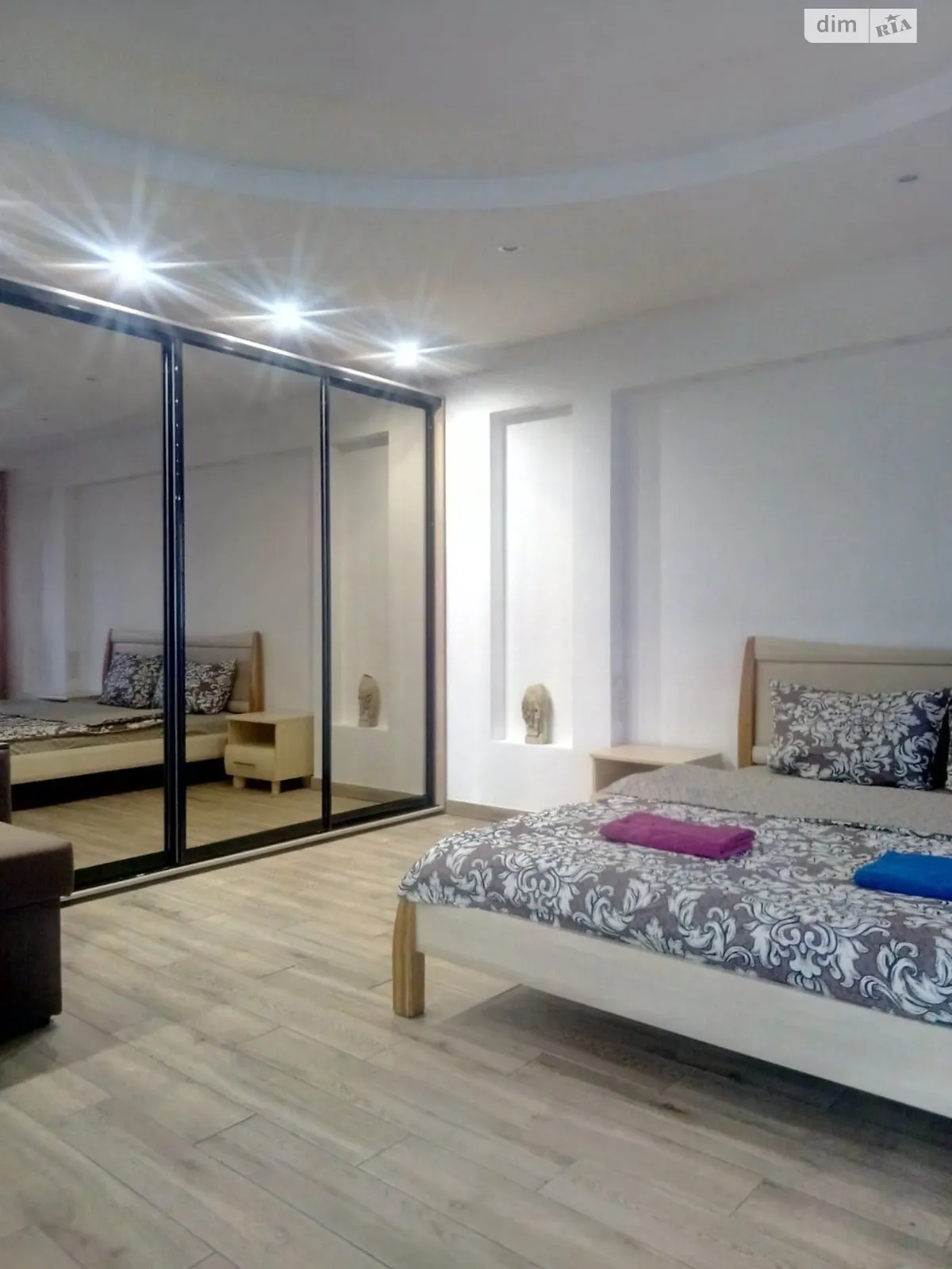 1-кімнатна квартира у Запоріжжі, цена: 1200 грн