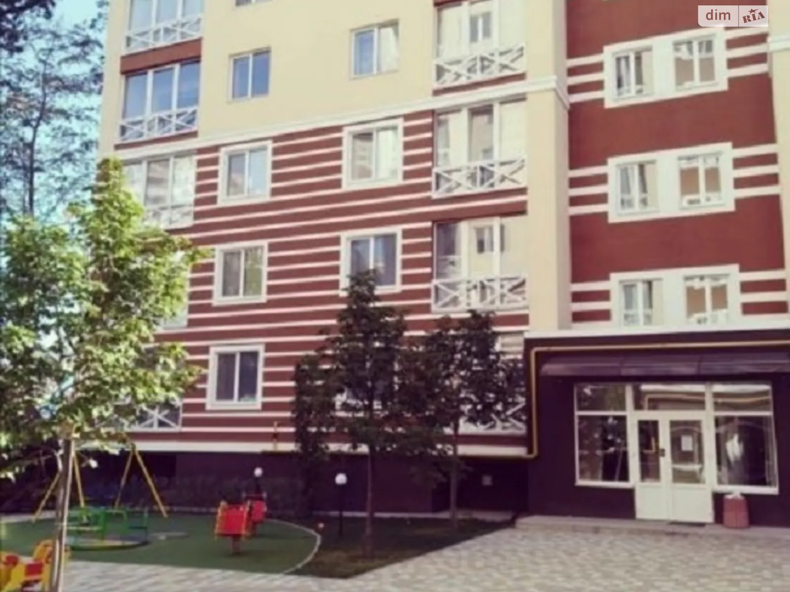Продается 2-комнатная квартира 63 кв. м в Ирпене, ул. Николая Сингаевского(Новооскольская)