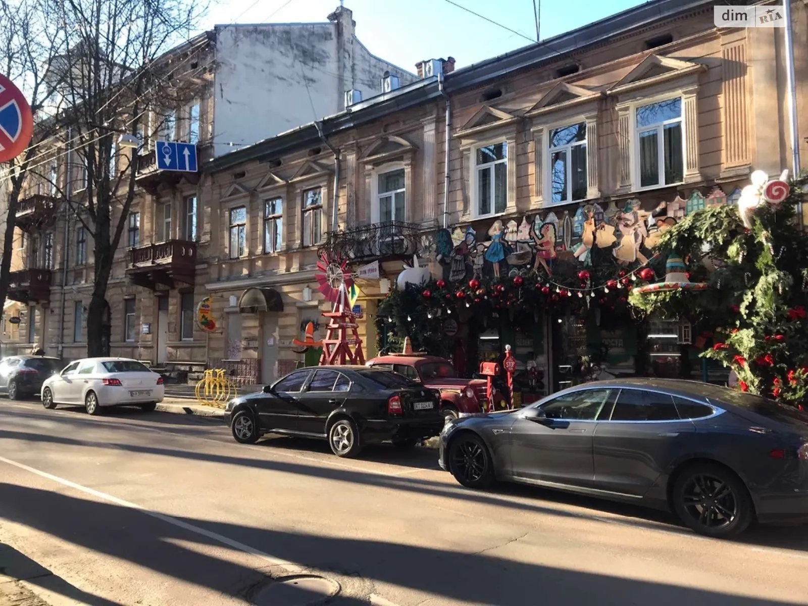 Продається 2-кімнатна квартира 74.8 кв. м у Івано-Франківську, вул. Івана Франка - фото 1