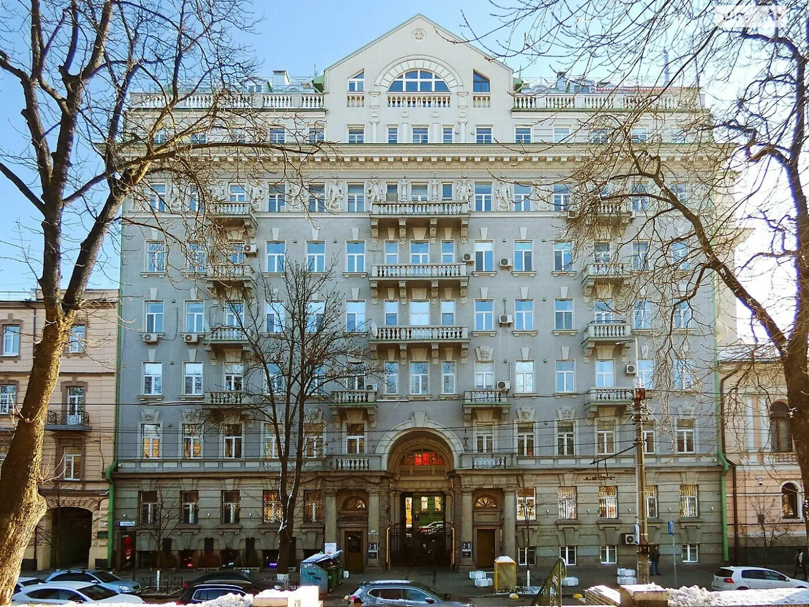 Продается 3-комнатная квартира 97 кв. м в Киеве, ул. Терещенковская, 13