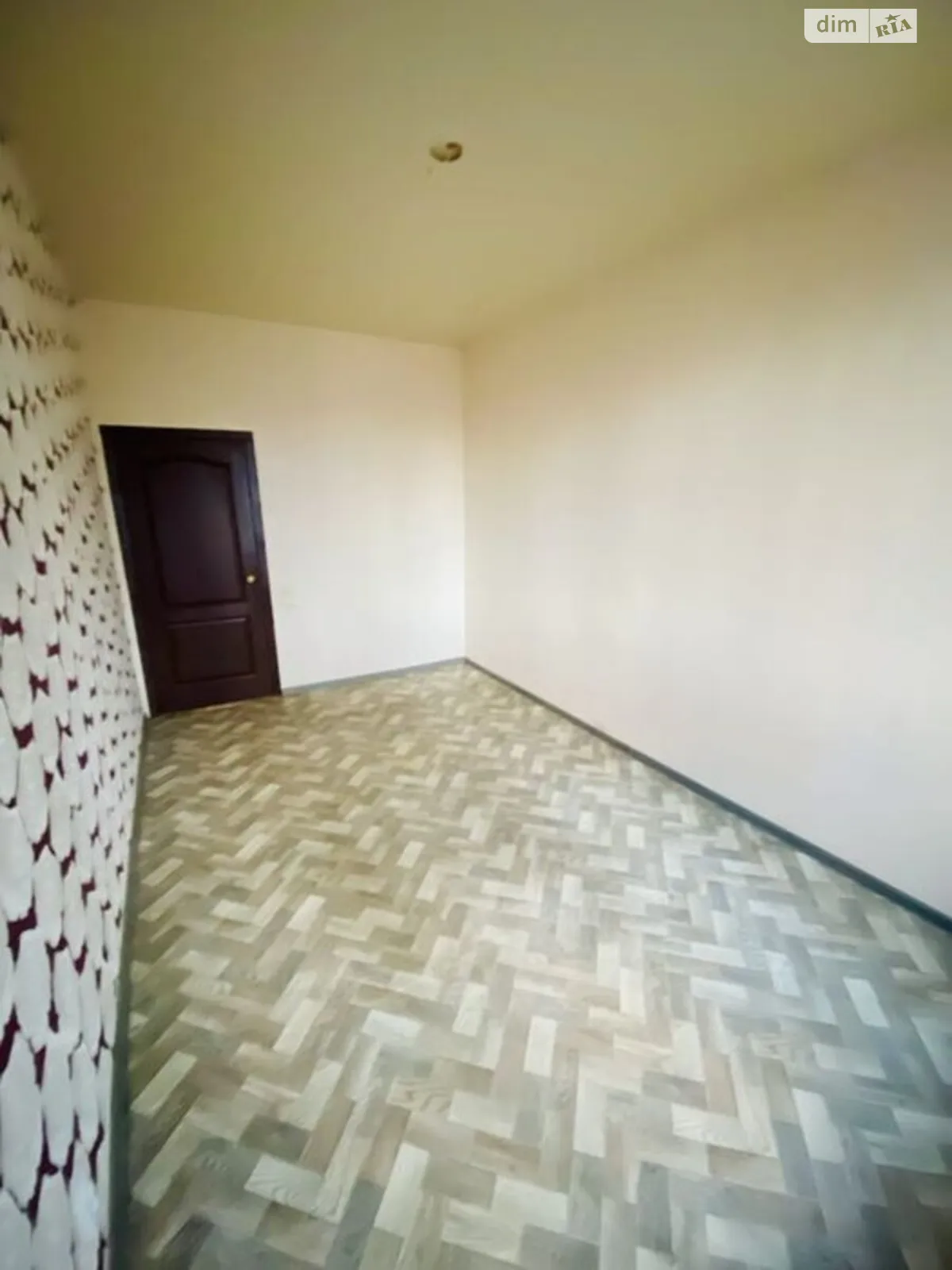 Продається 2-кімнатна квартира 50 кв. м у Кам'янському, цена: 11800 $