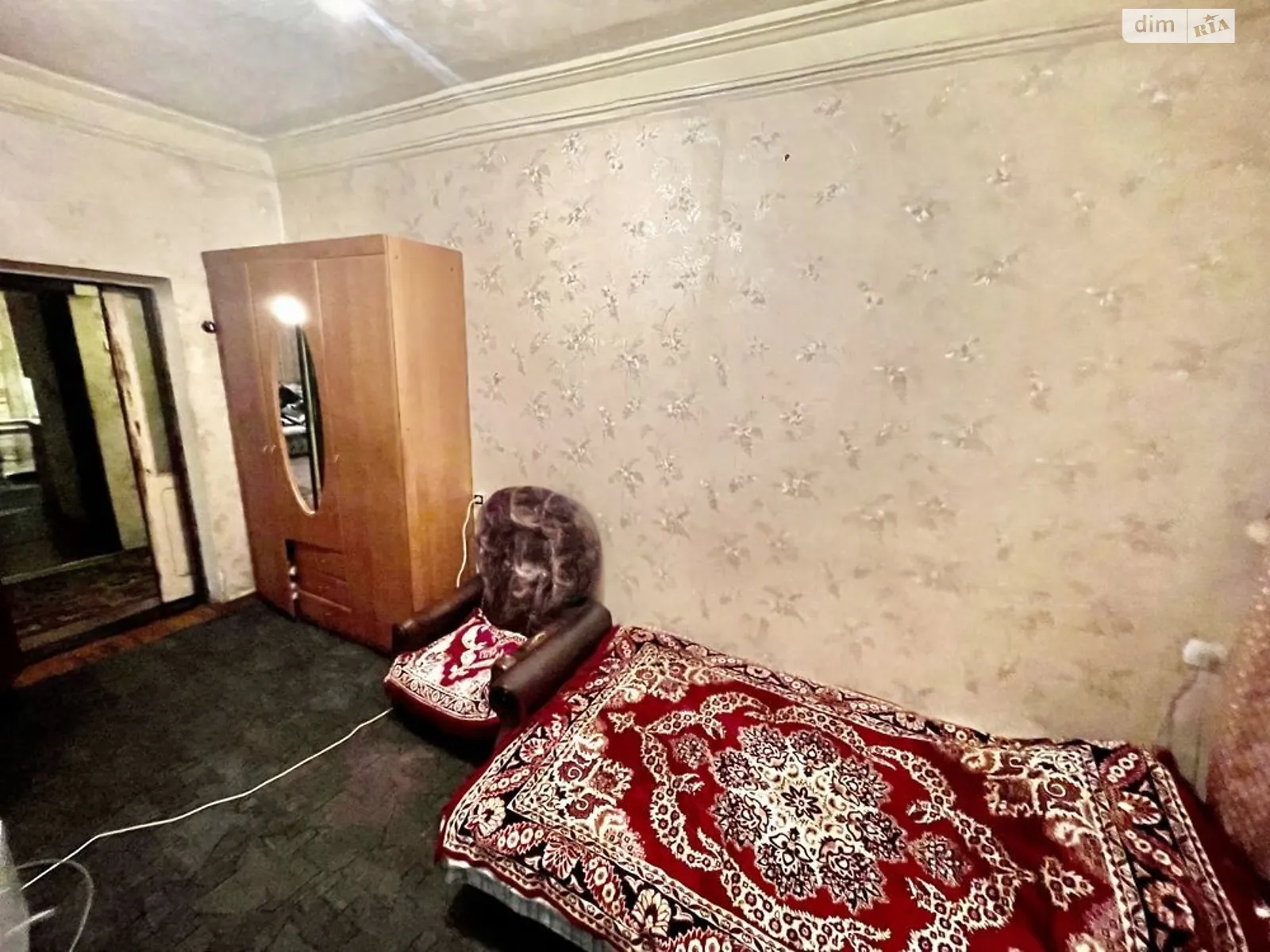 Продается 3-комнатная квартира 62 кв. м в Днепре, ул. Караваева, 35