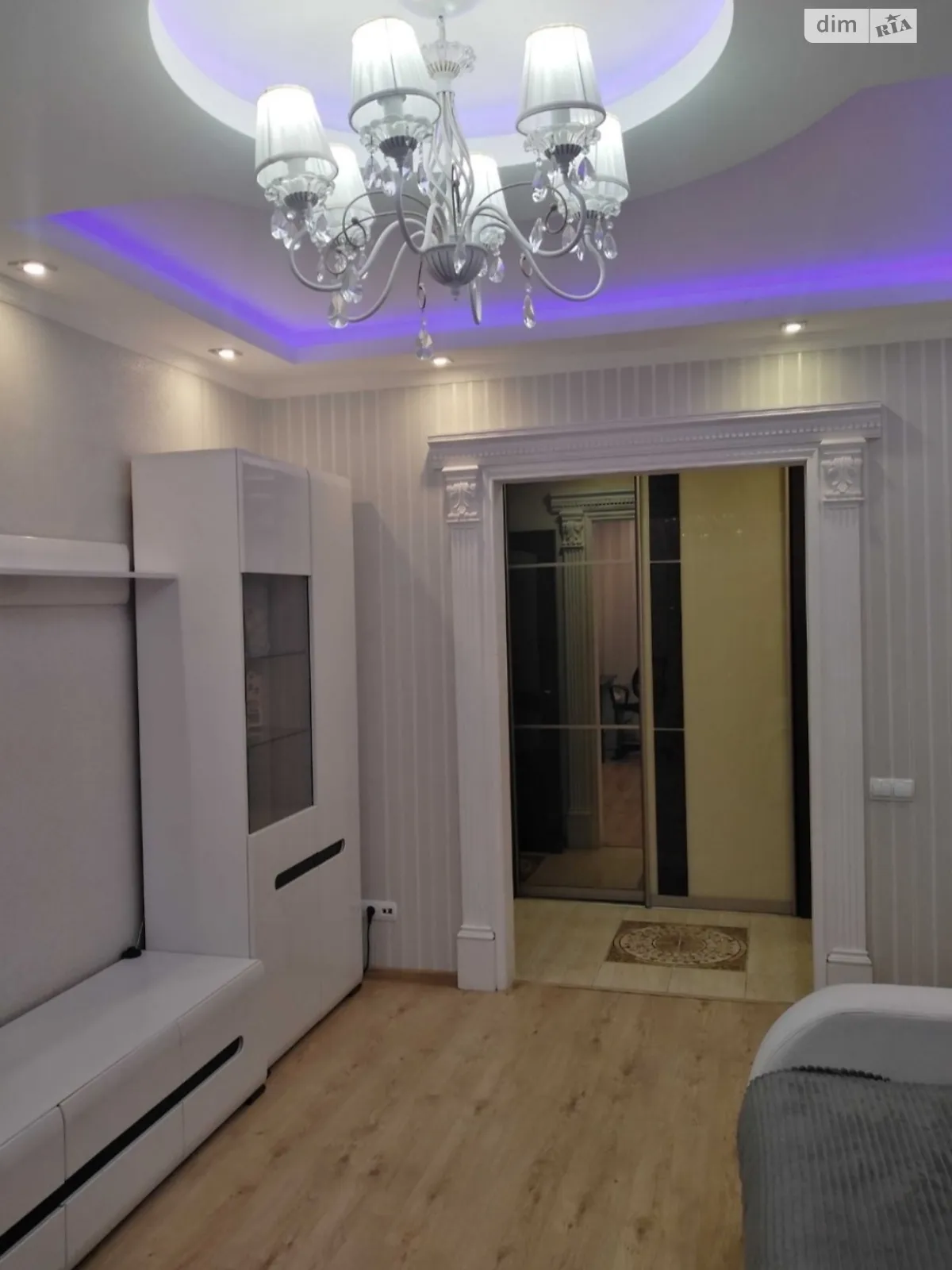 Продается 2-комнатная квартира 60 кв. м в Житомире, ул. Бородия