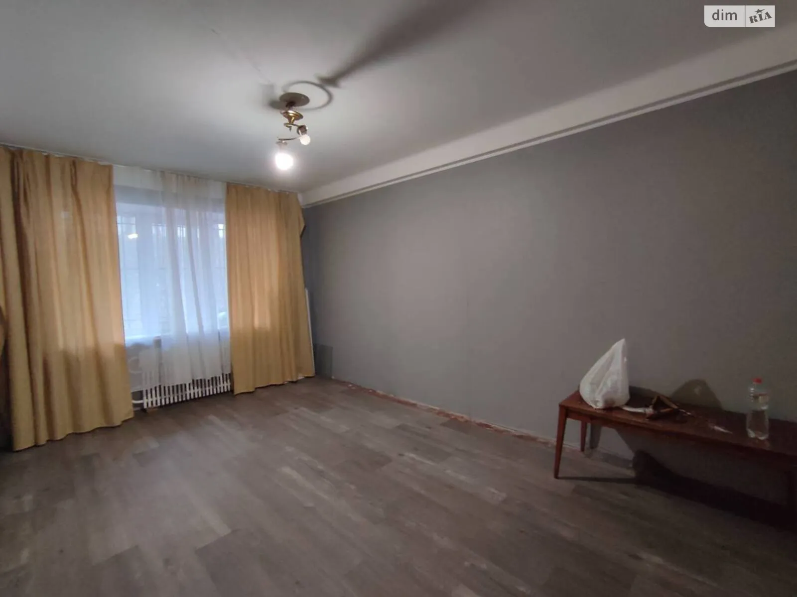 Продается 2-комнатная квартира 43 кв. м в Каменском, цена: 8000 $