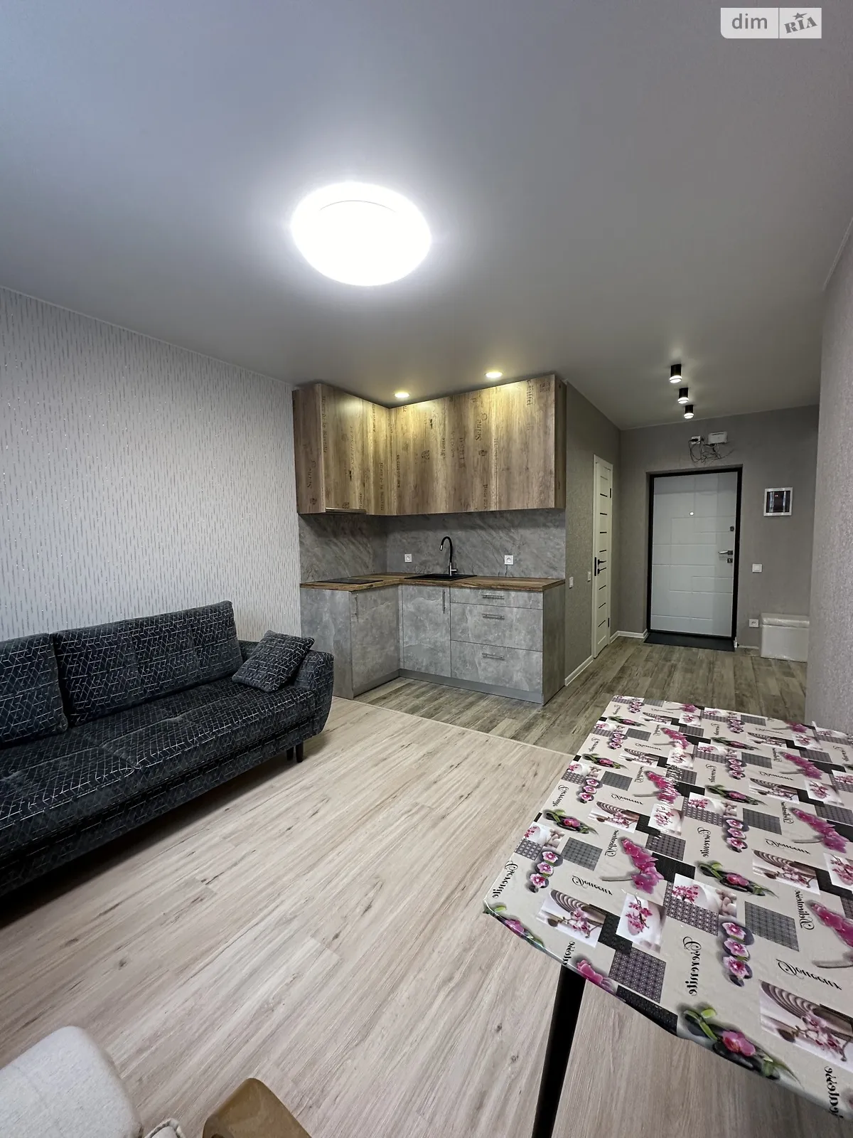 Продается 1-комнатная квартира 38 кв. м в Харькове, ул. Шевченко, 327 - фото 1