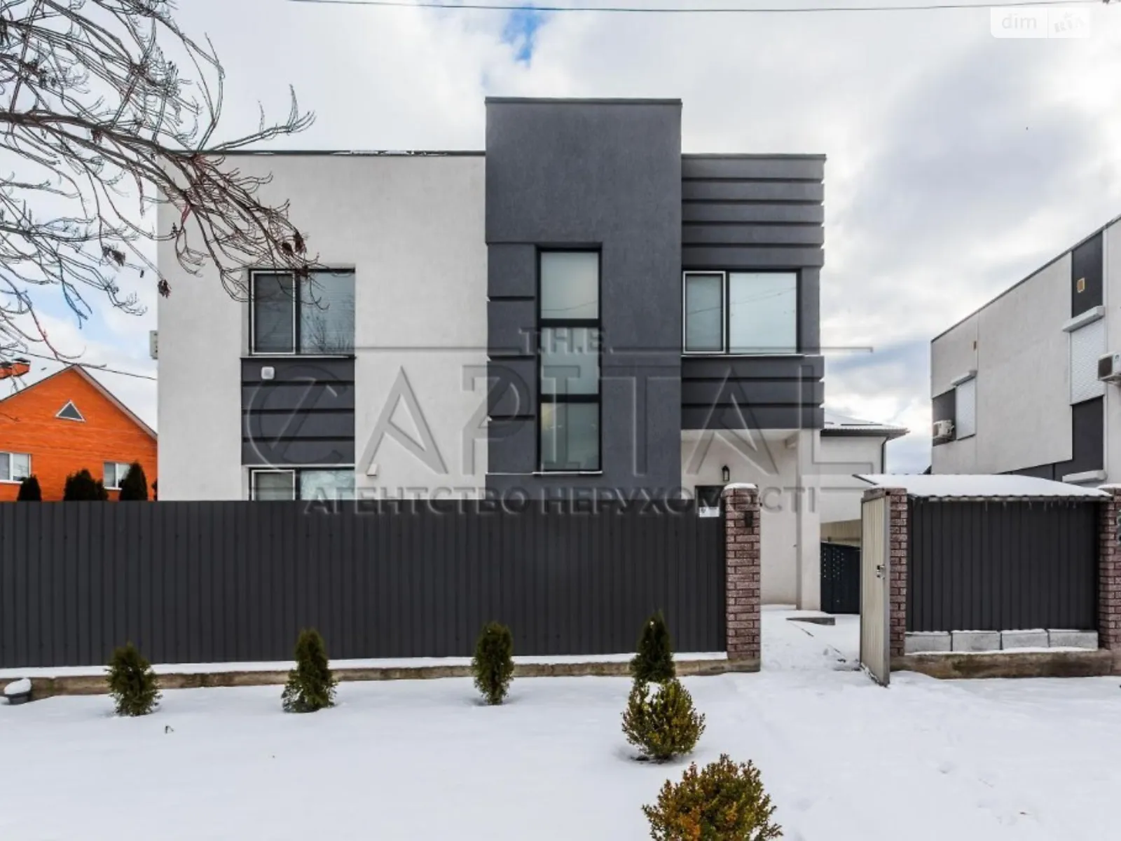 Сдается в аренду дом на 2 этажа 145 кв. м с балконом, цена: 2500 $ - фото 1