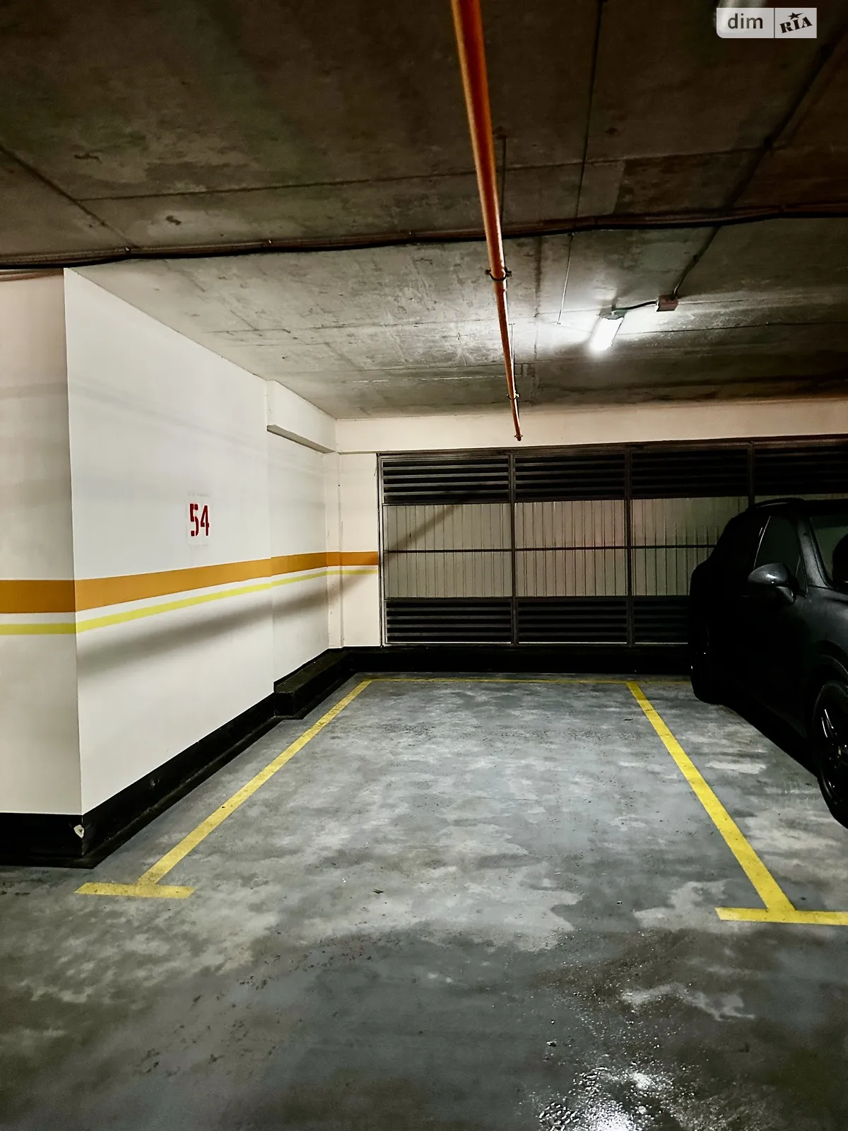 Продается подземный паркинг под легковое авто на 15 кв. м, цена: 20000 $