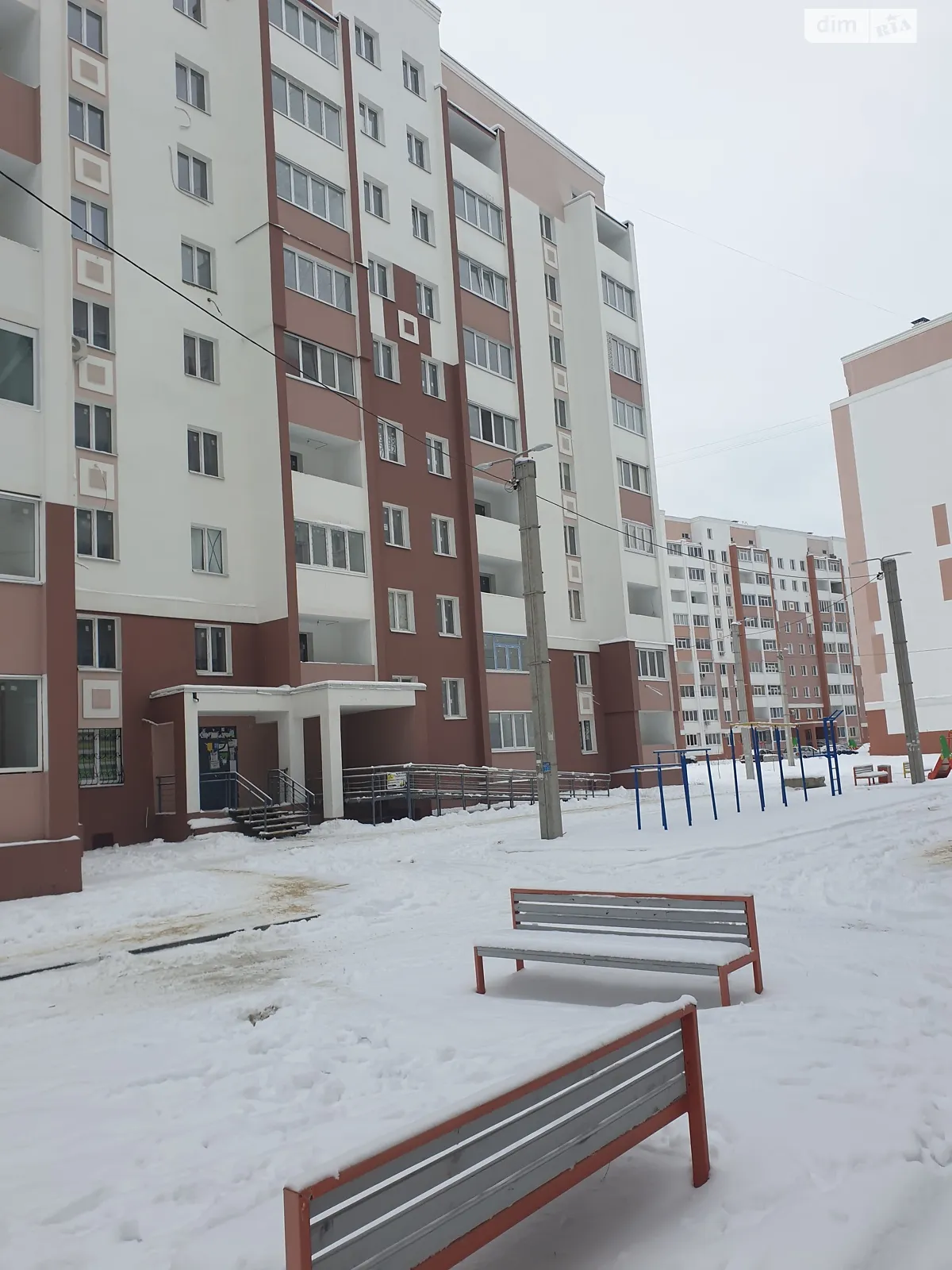 Продается 1-комнатная квартира 41 кв. м в Харькове, ул. Академика Барабашова, 14 - фото 1