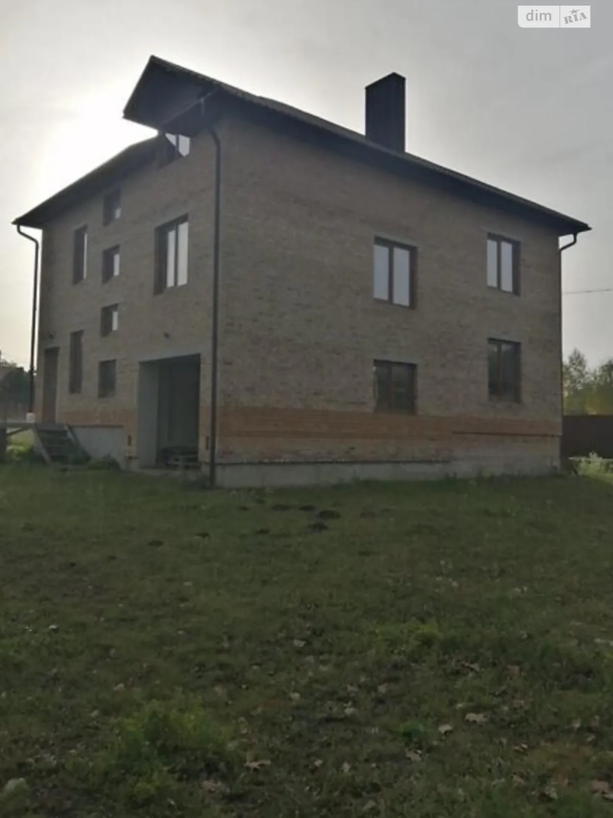 Продається будинок 2 поверховий 220 кв. м з гаражем, цена: 115000 $ - фото 1