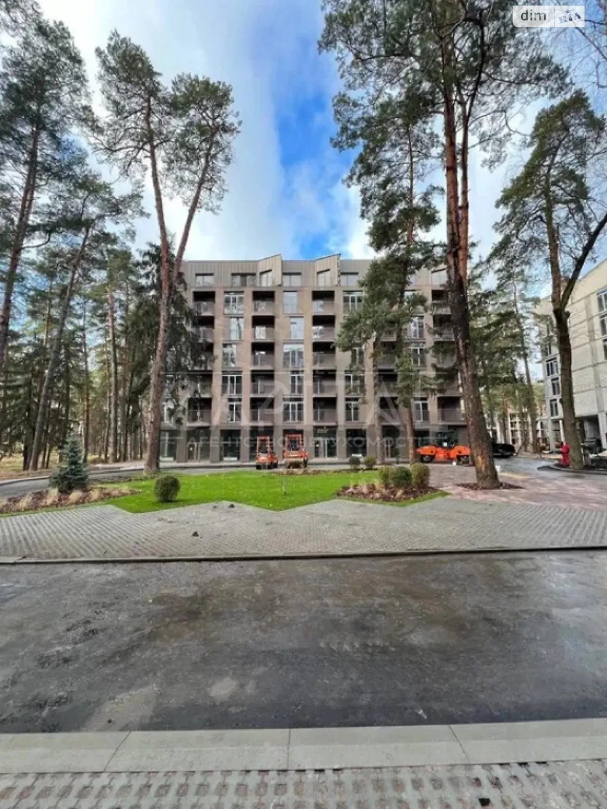 Продается 3-комнатная квартира 92 кв. м в Киеве, Харьковское шоссе - фото 1