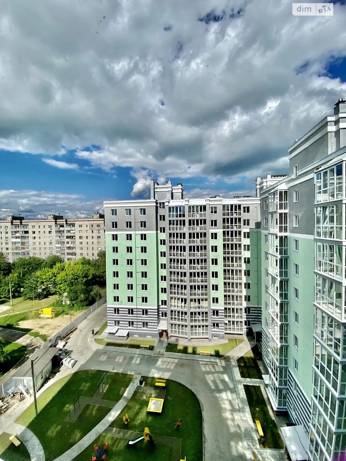 Продается 2-комнатная квартира 67 кв. м в Чернигове - фото 2