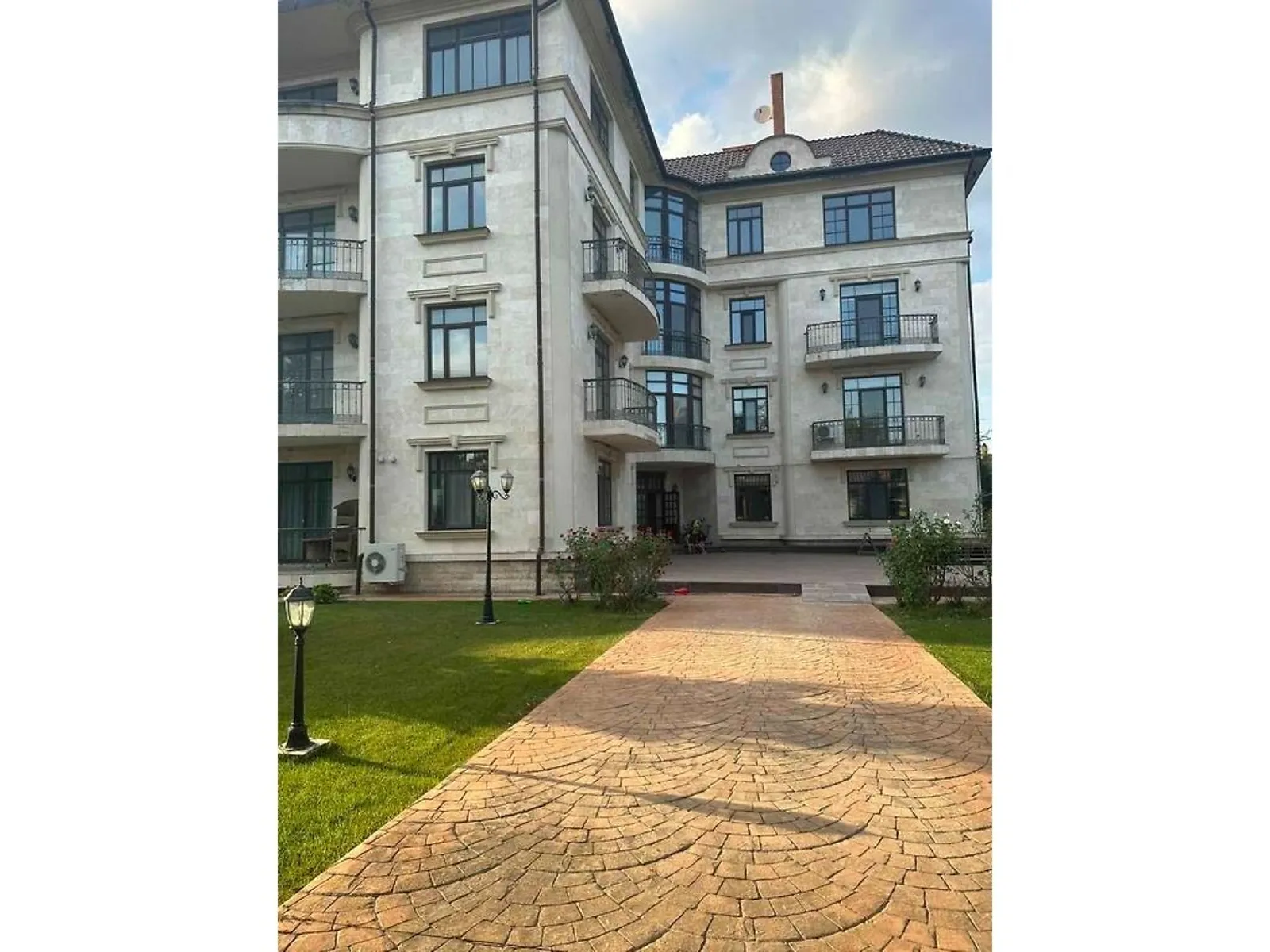 Продается 2-комнатная квартира 104 кв. м в Одессе, цена: 155500 $