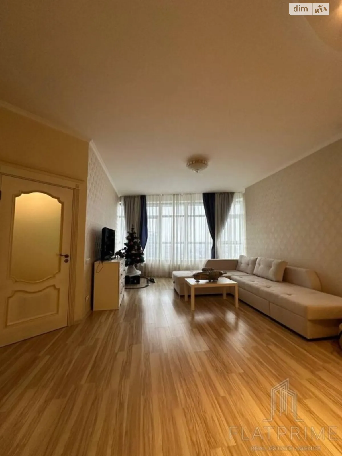 Продается 2-комнатная квартира 90 кв. м в Киеве, спуск Кловский, 7А