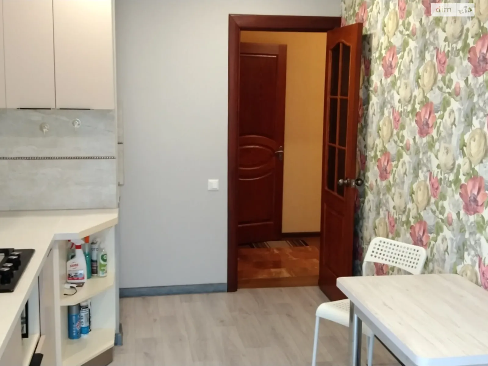 Продается 4-комнатная квартира 86 кв. м в Кривом Роге, цена: 39000 $