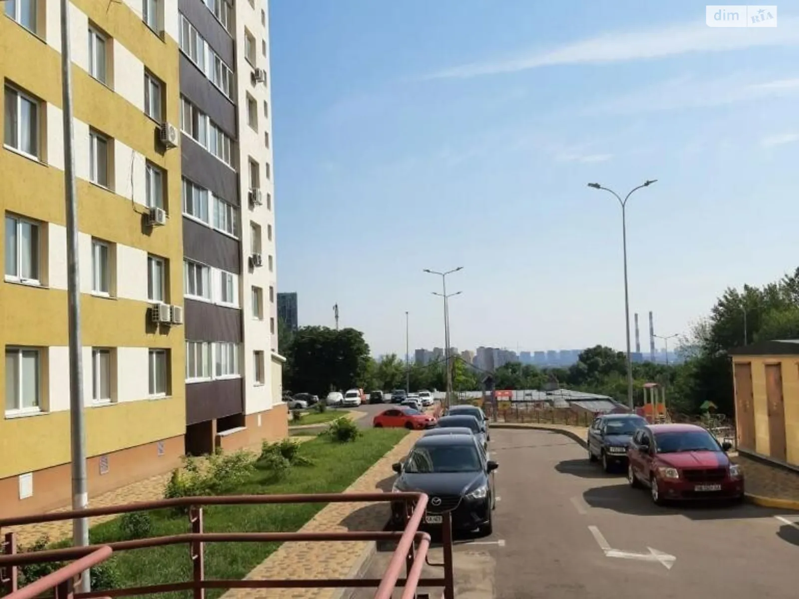 Продается 2-комнатная квартира 70 кв. м в Киеве, пер. Моторный, 11