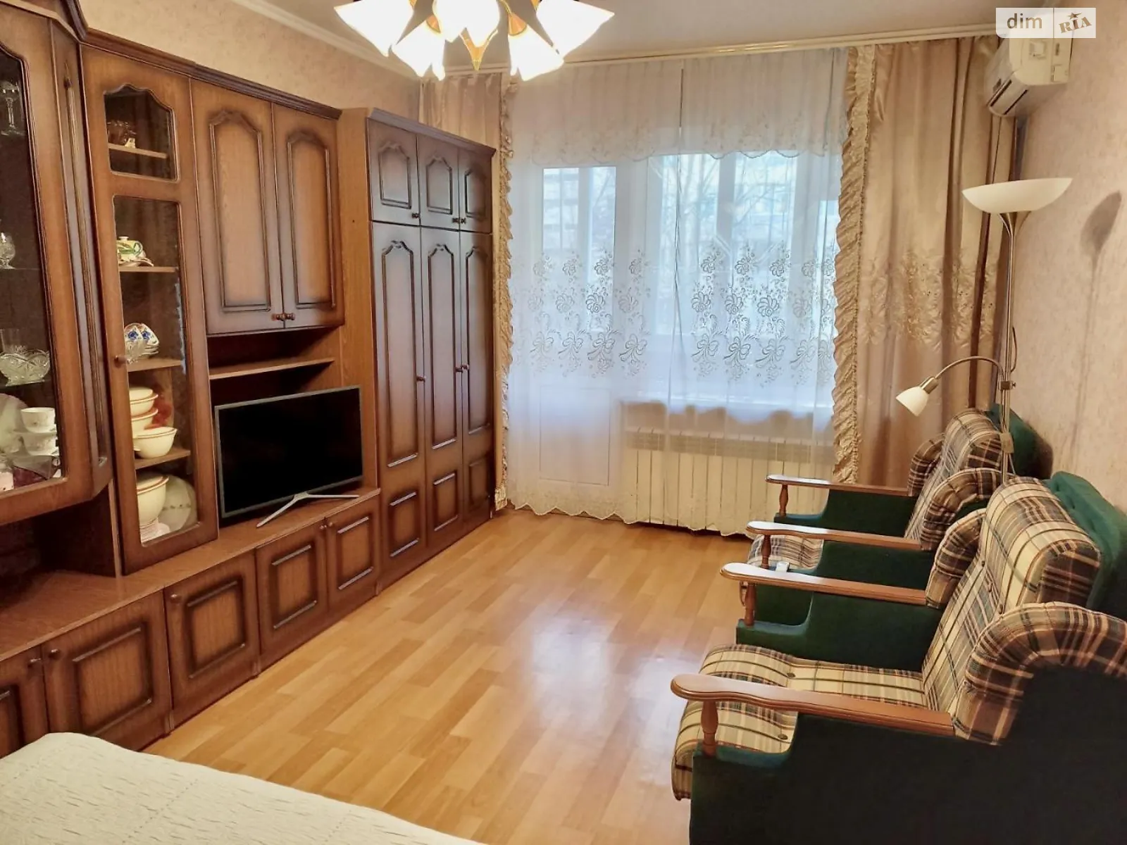 Продається 1-кімнатна квартира 34 кв. м у Одесі, вул. Ільфа і Петрова