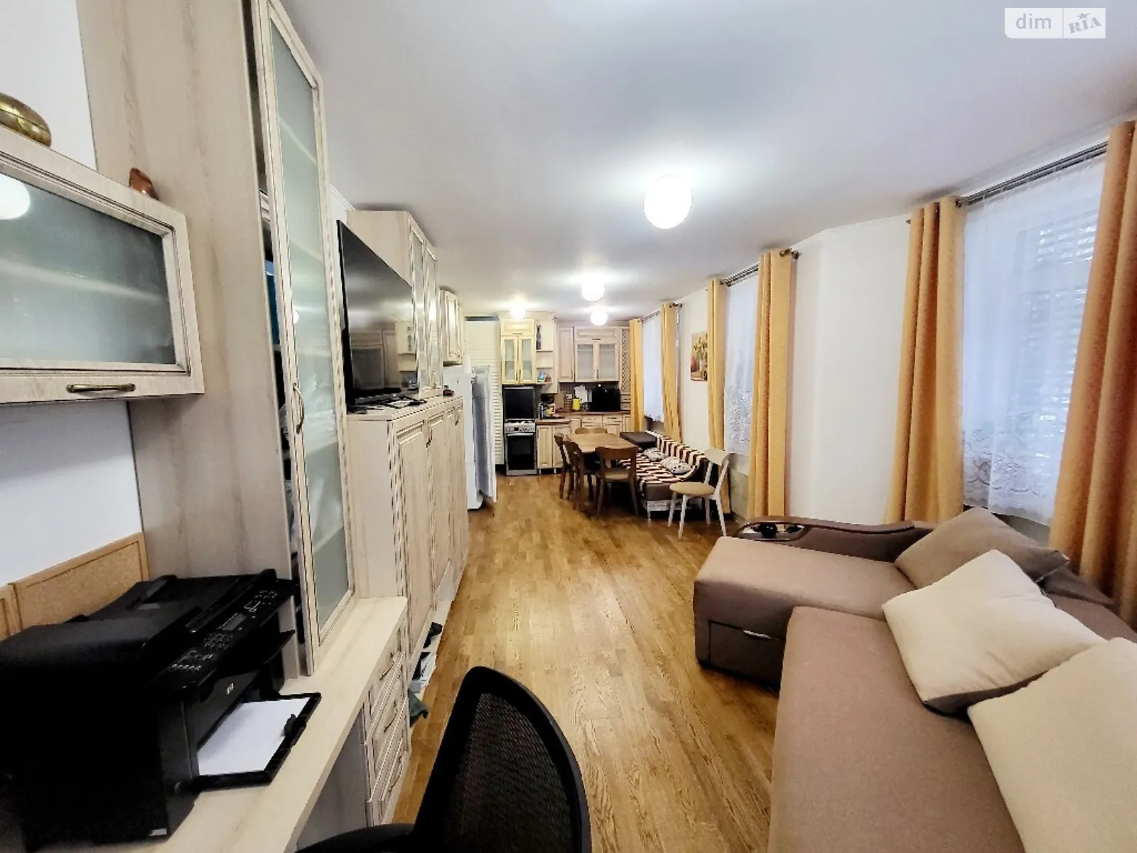 Продается 2-комнатная квартира 60 кв. м в Буче, ул. Шевченко