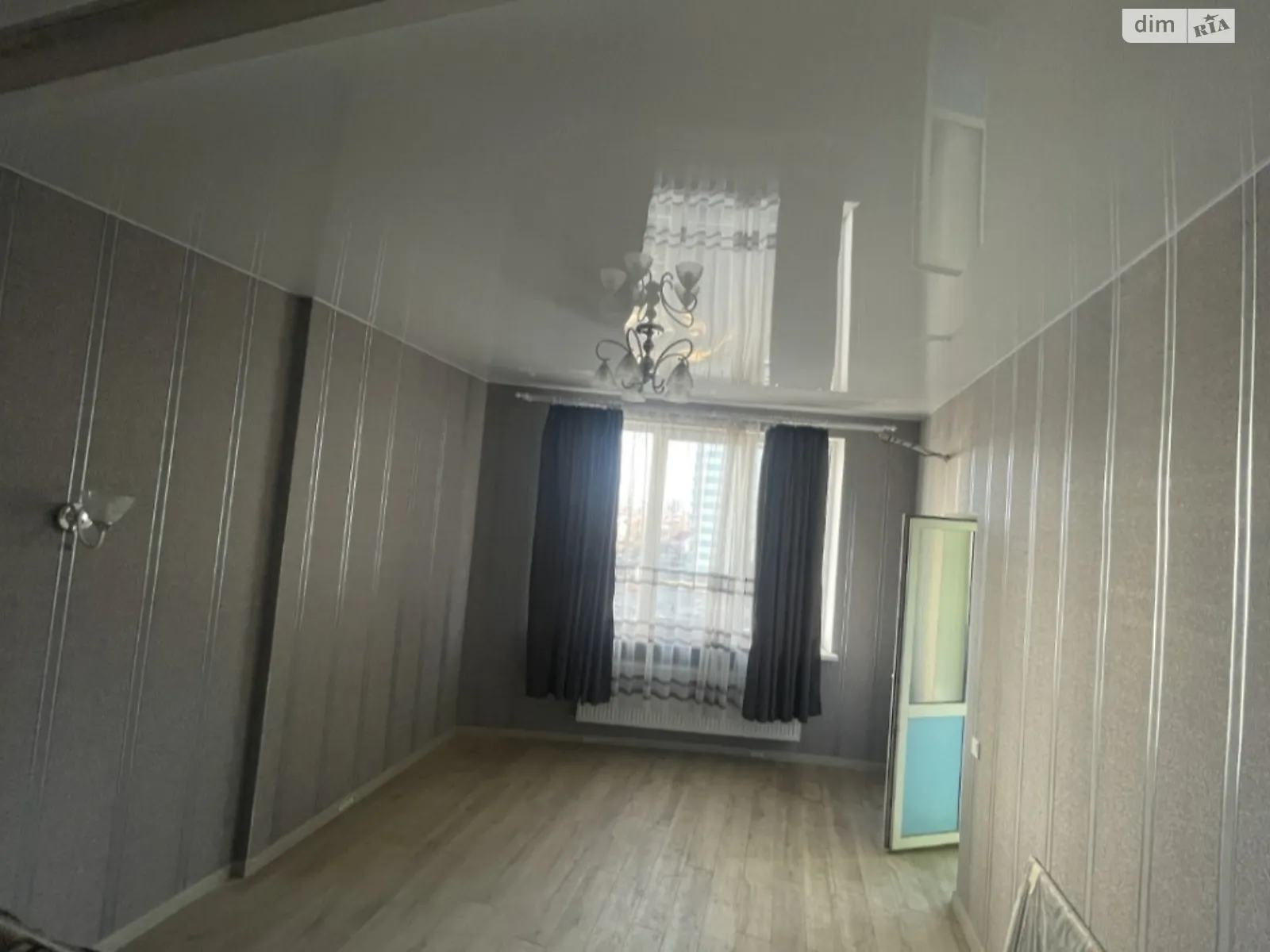 Продается 2-комнатная квартира 56 кв. м в Одессе, ул. Люстдорфская дорога, 55Е