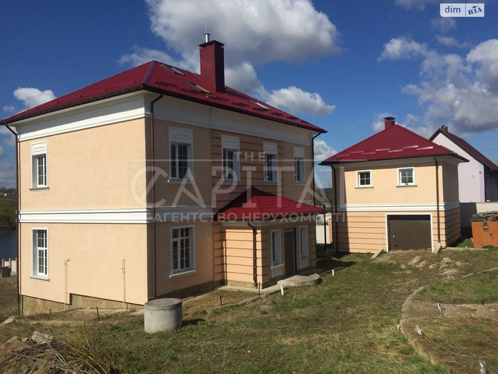 Продается дом на 2 этажа 263 кв. м с мансардой, цена: 155000 $