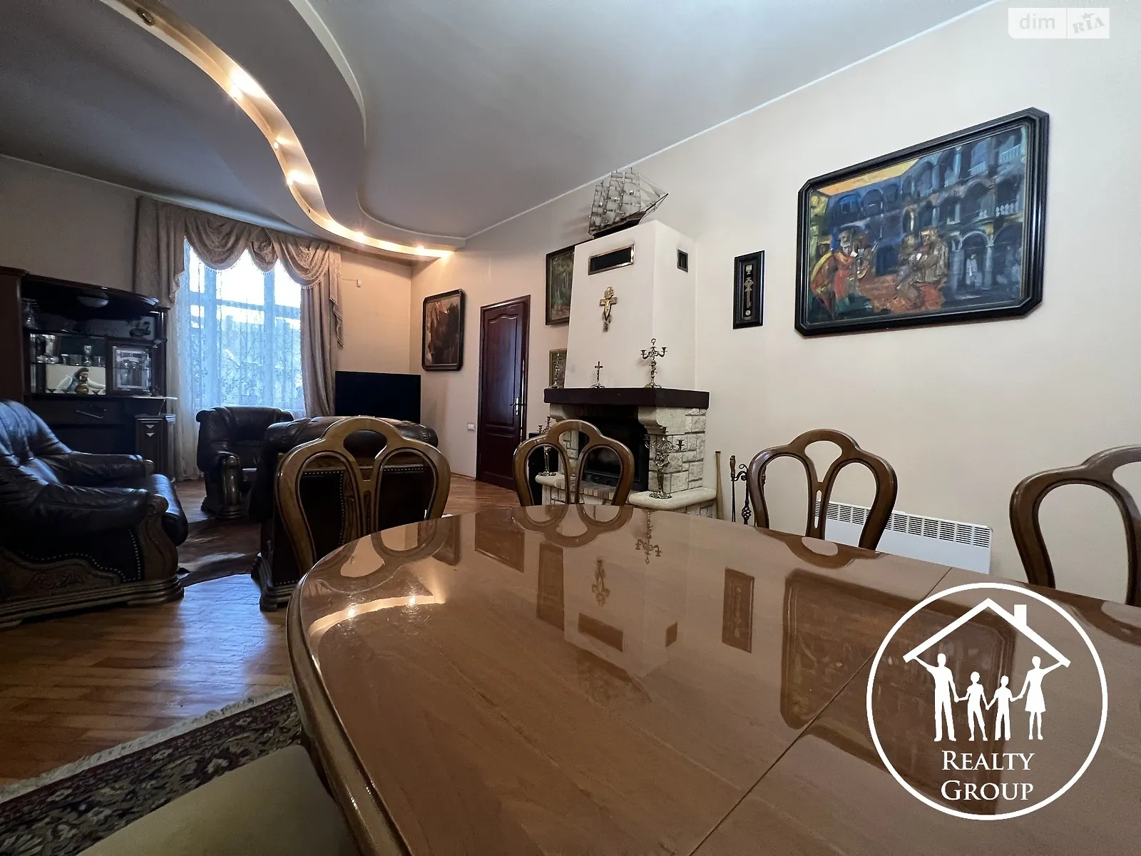 Продается 2-комнатная квартира 120 кв. м в Львове, ул. Галицкой Армии(Глинки)