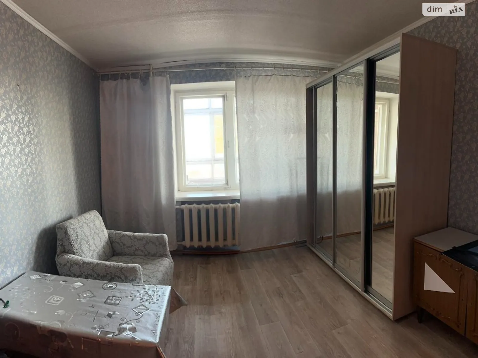 Продается 1-комнатная квартира 40 кв. м в Днепре, мас. Тополь-1, 38 - фото 1