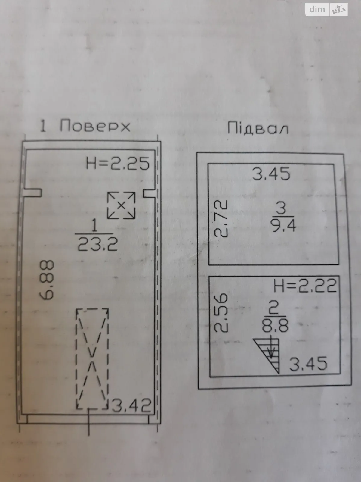 Сдается в аренду место в гаражном кооперативе под легковое авто на 23 кв. м, цена: 3000 грн