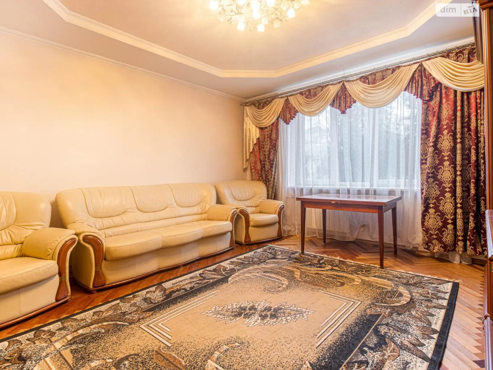 Продается 3-комнатная квартира 86 кв. м в Львове, ул. Зеленая