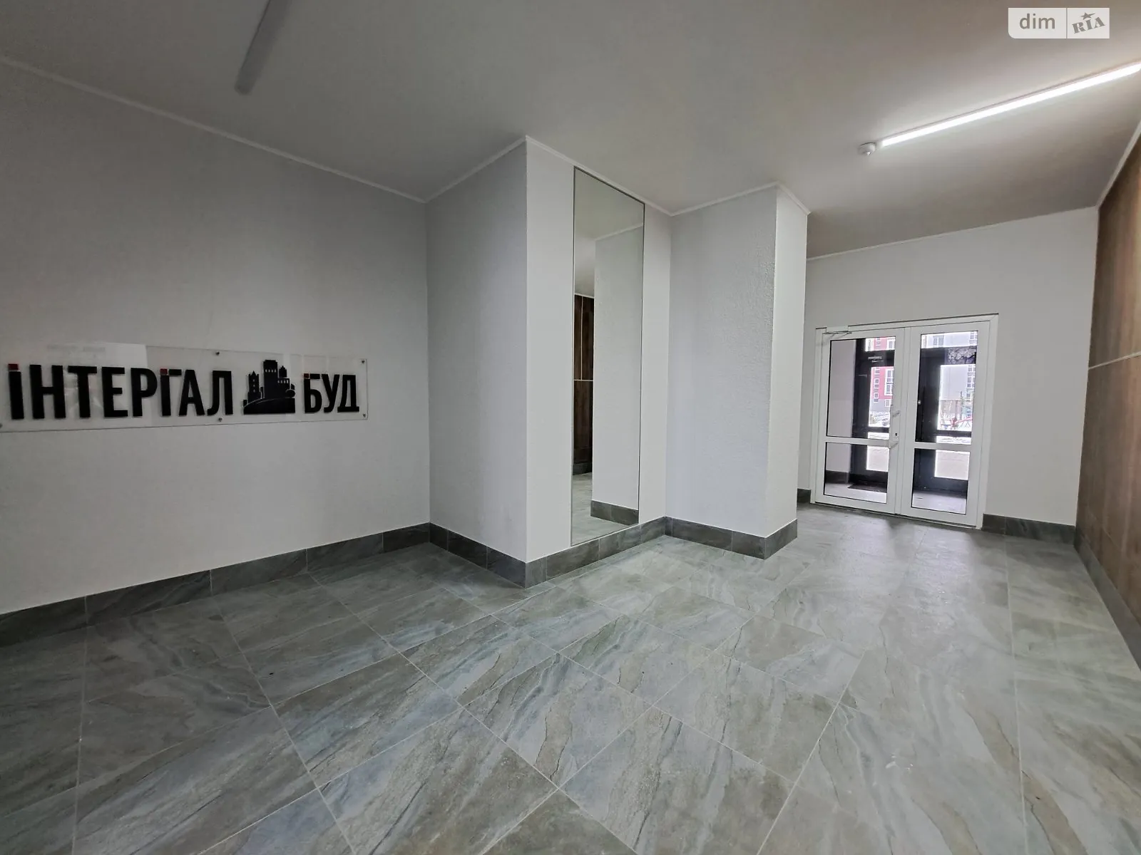 Продается 1-комнатная квартира 43 кв. м в Черновцах - фото 4
