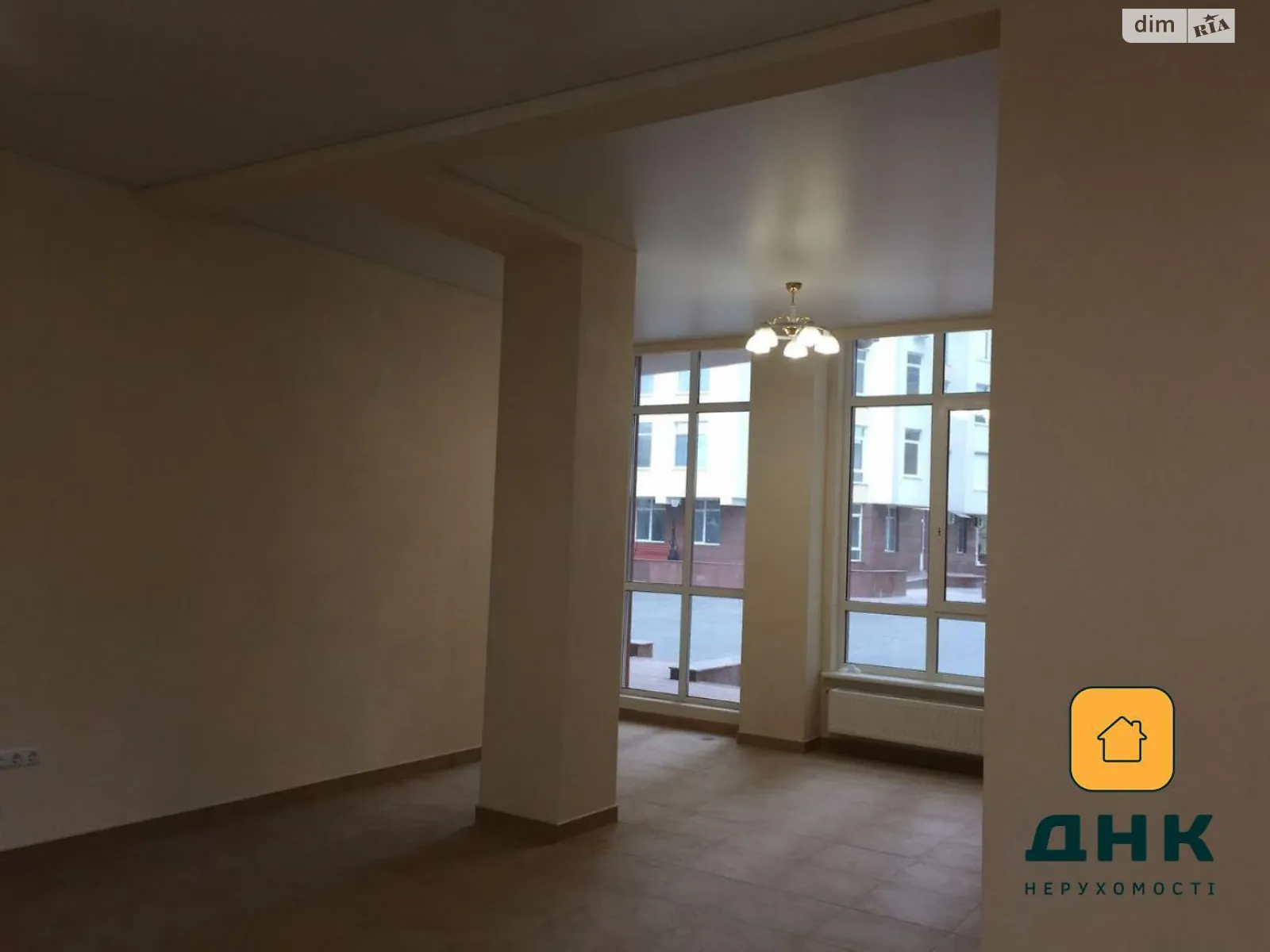 Продается офис 102 кв. м в бизнес-центре, цена: 120000 $