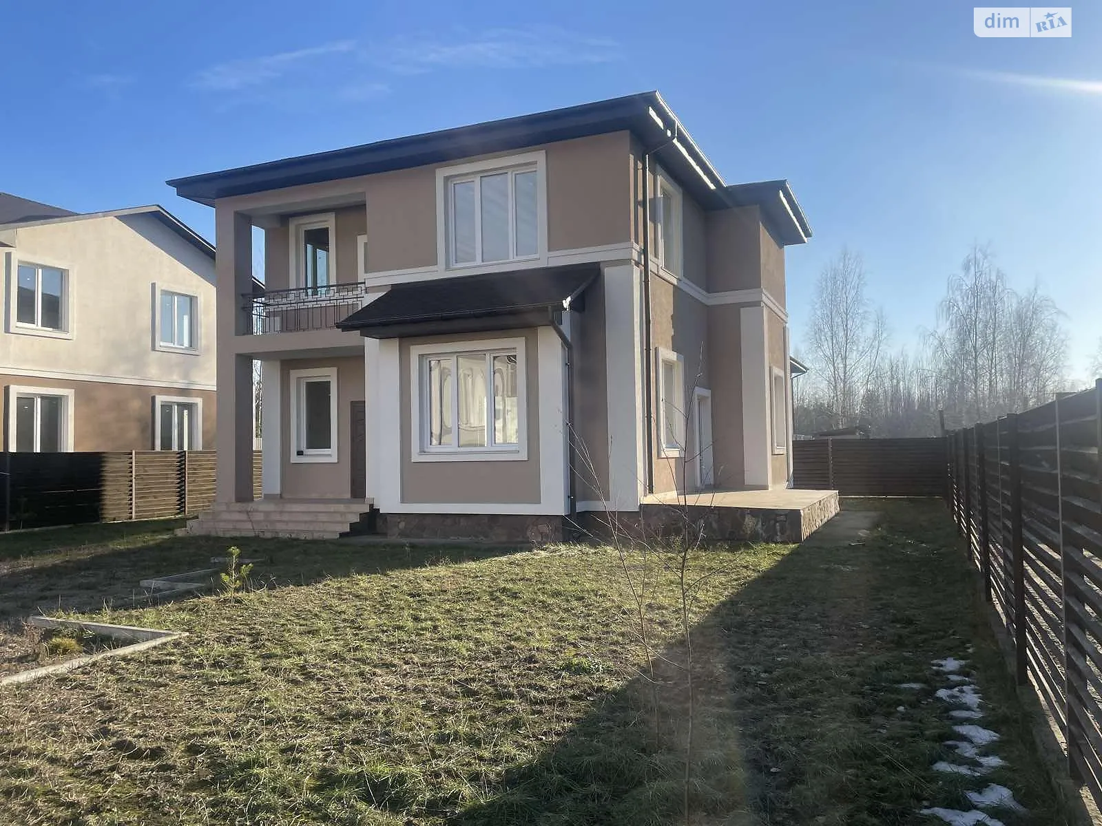 Продається будинок 2 поверховий 125 кв. м з каміном, цена: 270000 $