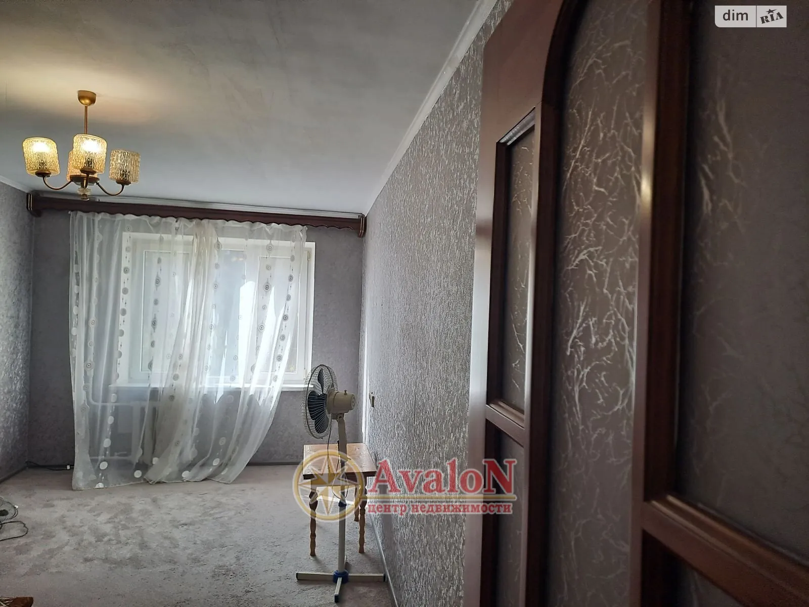 Продается 4-комнатная квартира 92 кв. м в Одессе, ул. Махачкалинская, 18 - фото 1