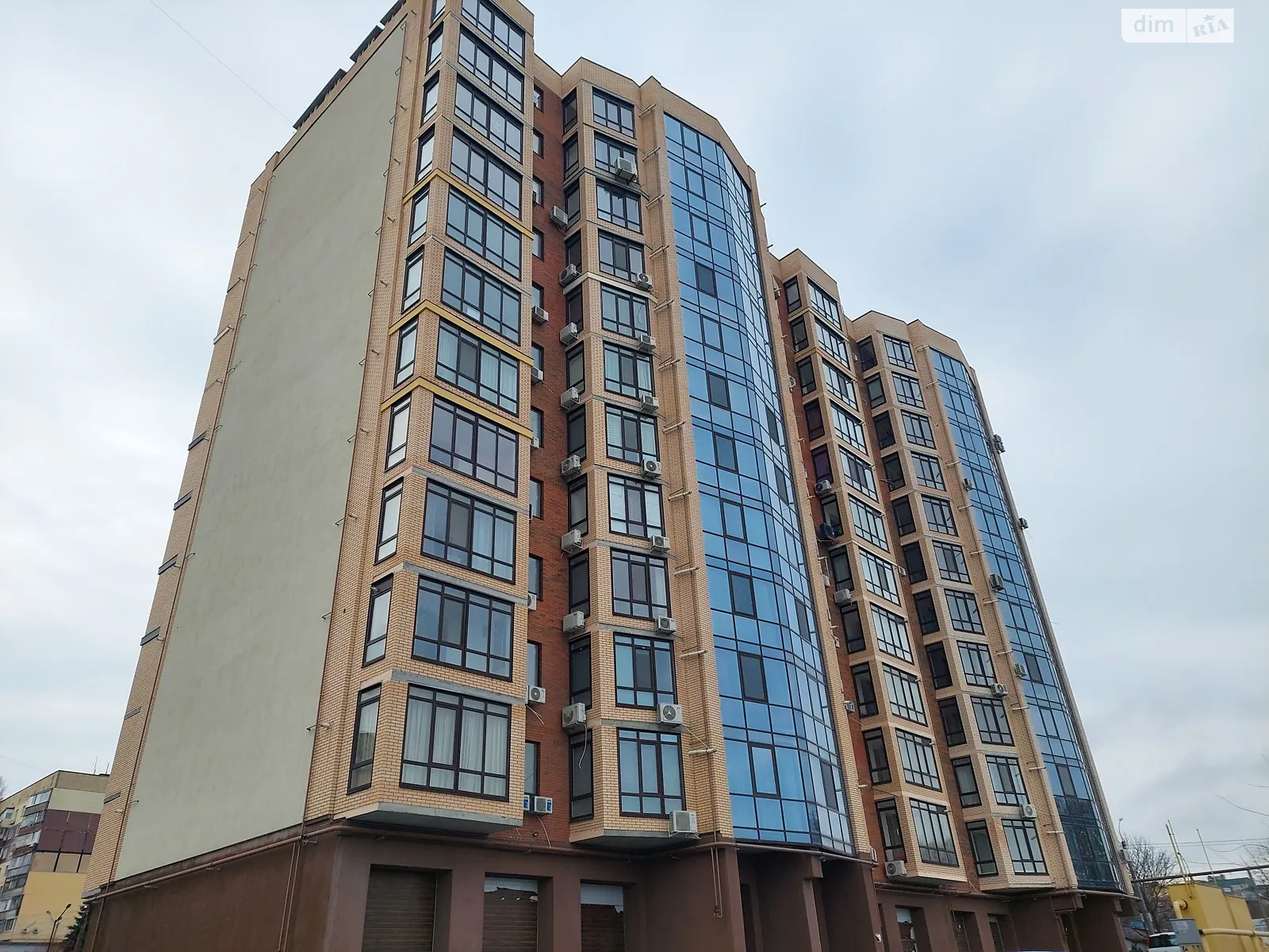 Продается 2-комнатная квартира 53 кв. м в Днепре, бул. Славы, 45 - фото 1