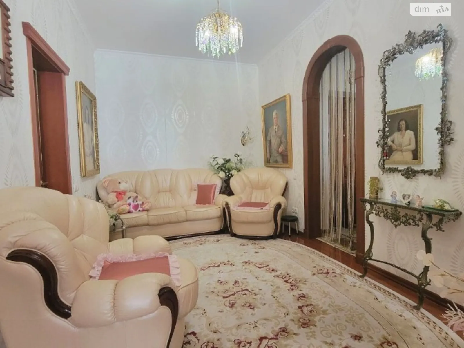 Продається 2-кімнатна квартира 80 кв. м у Одесі, вул. Армійська