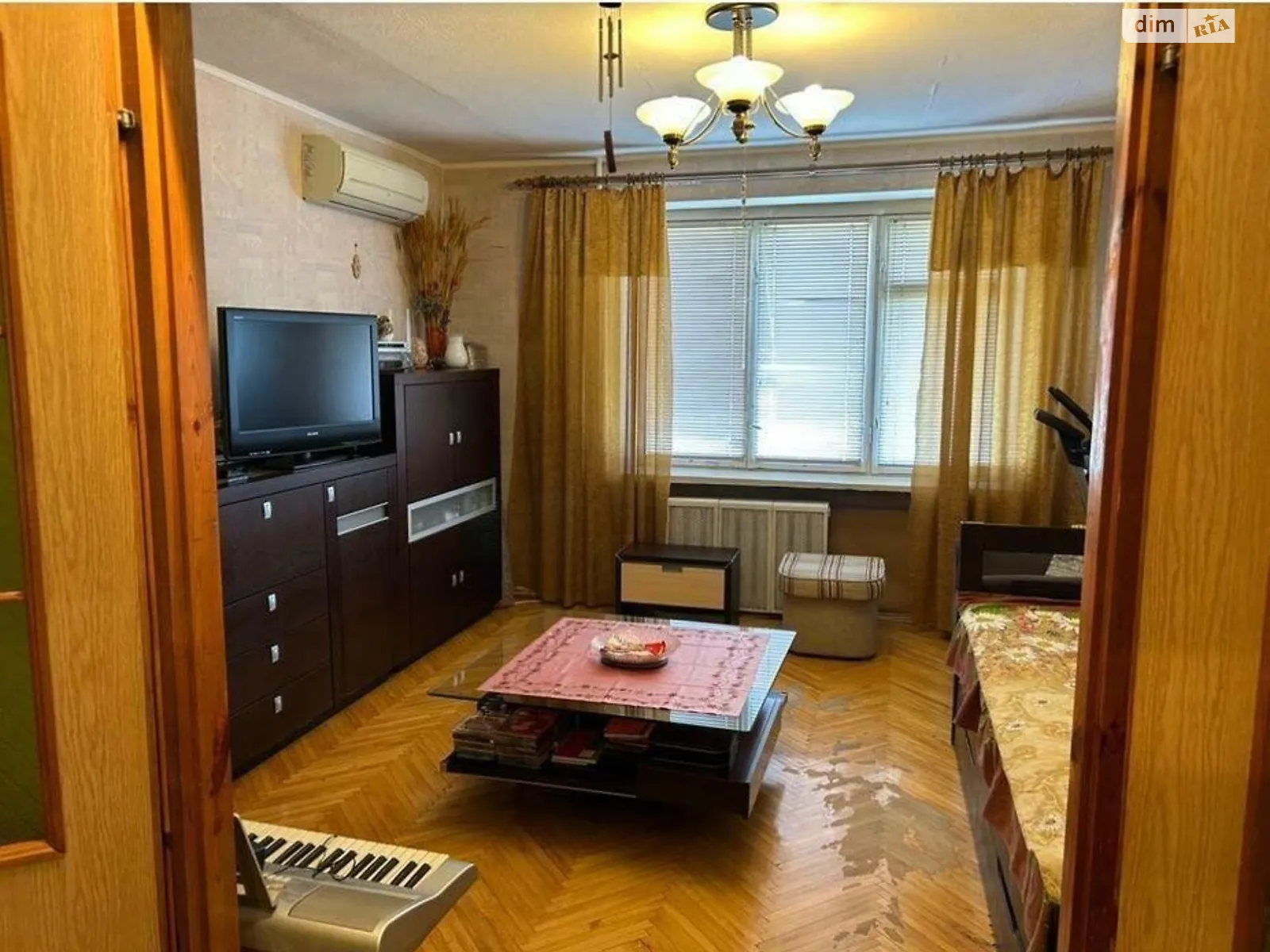 Продается 2-комнатная квартира 53 кв. м в Киеве, ул. Героев полка АЗОВ(Маршала Малиновского), 25