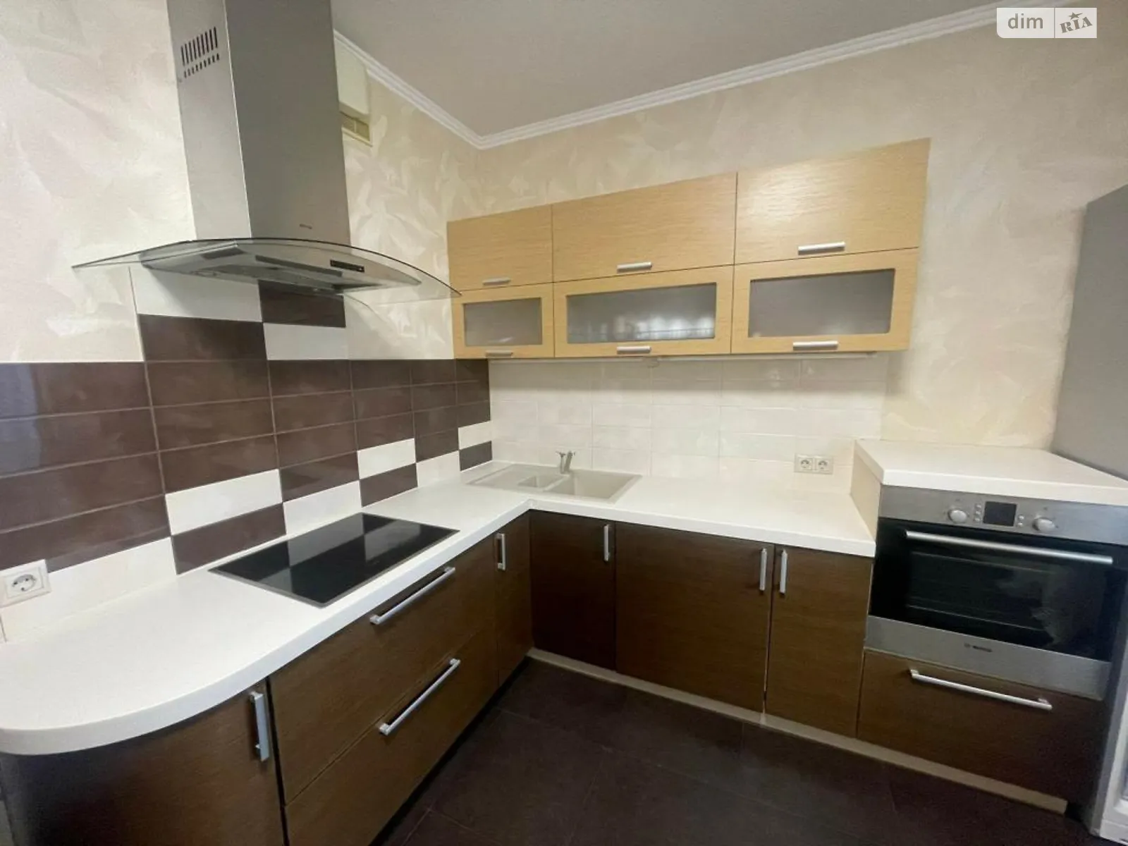 Продается 2-комнатная квартира 70 кв. м в Киеве, ул. Саперно-Слободская, 10 - фото 1
