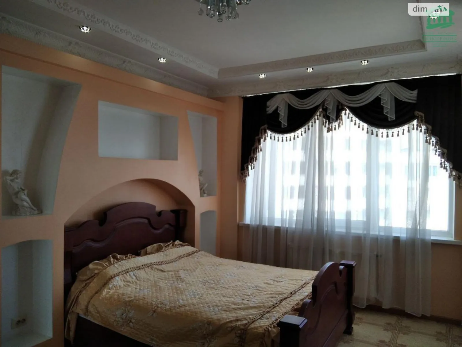 Здається в оренду 3-кімнатна квартира 70 кв. м у Одесі, вул. Середньофонтанська
