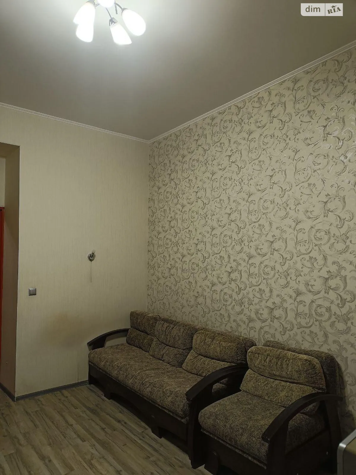Продається 2-кімнатна квартира 40 кв. м у Одесі, вул. Адмірала Лазарєва, 71