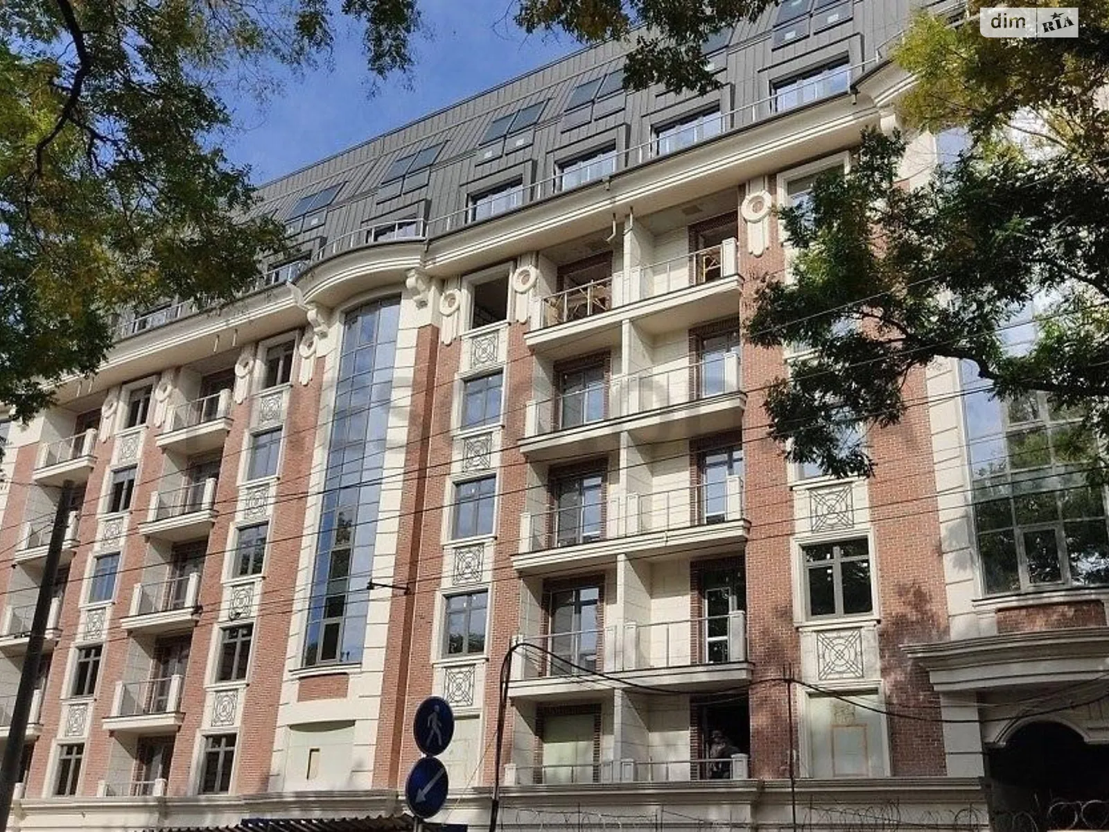 Продается 1-комнатная квартира 50 кв. м в Одессе, ул. Еврейская, 3 - фото 1