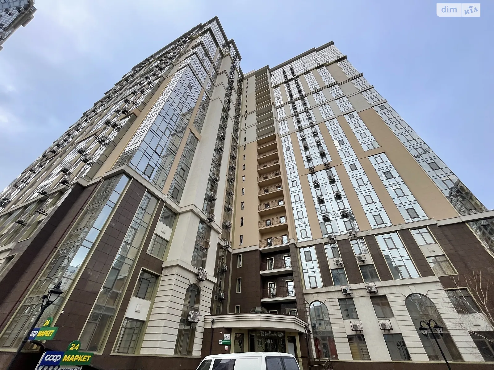 Продается 3-комнатная квартира 88.77 кв. м в Одессе, бул. Французский - фото 1