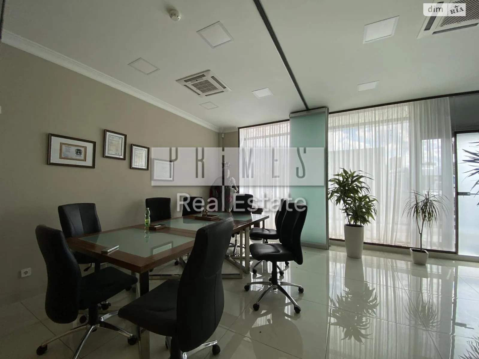 Продается офис 260 кв. м в бизнес-центре - фото 2